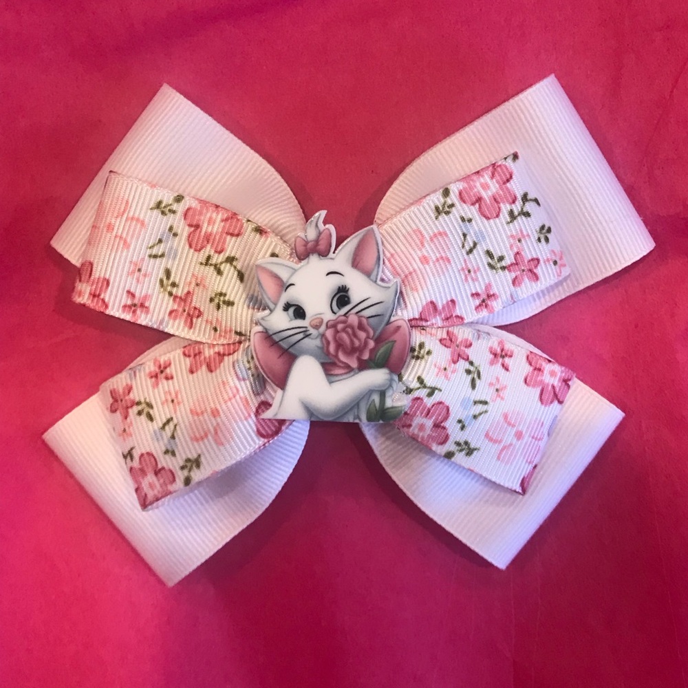 Handmade Disney Bow 💕🎀